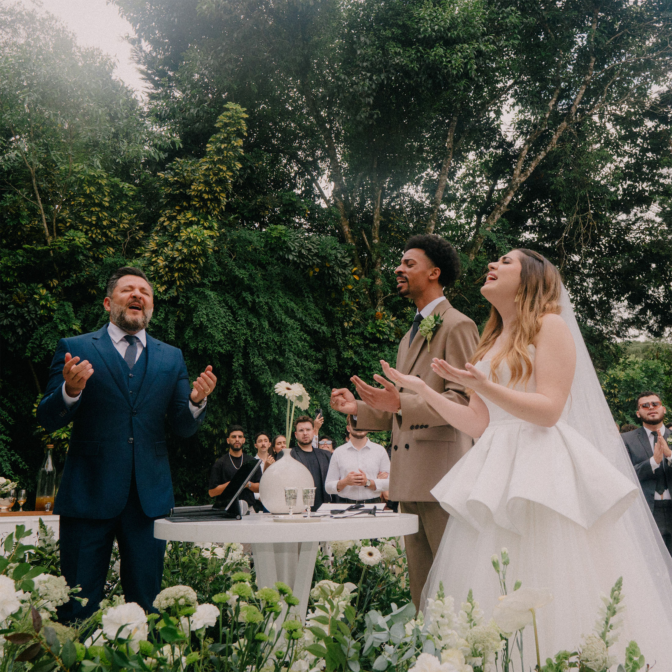 Isa & Lucas — Capa